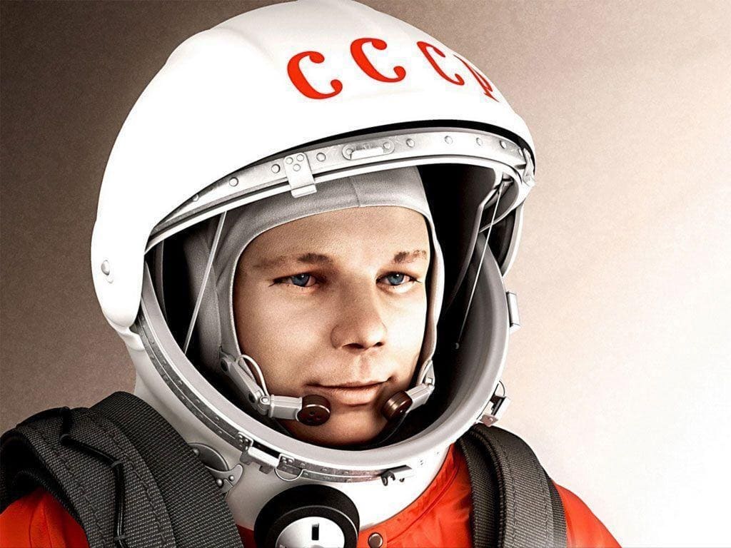 значок Шлем космонавта